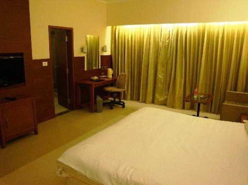 Hotel Courtyard By Marriott Madurai Exterior foto